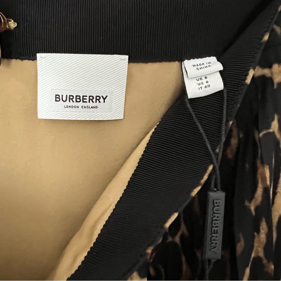 Burberry Leopard Print Pleated Skirt - Picture 3 of 7